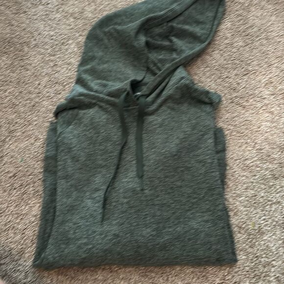 Outdoor Voices CloudKnit Hoodie Green Medium - Picture 2 of 4